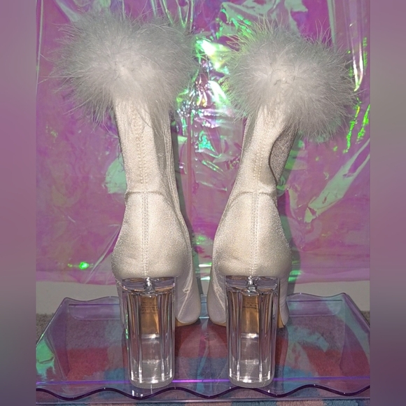 Sugar Thrillz Luv Me Or Hate Me Marabou Boots - Size 10 - Picture 7 of 12